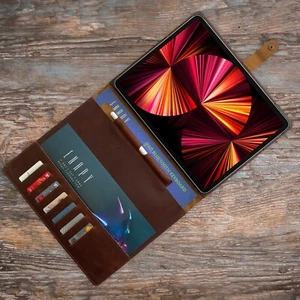 Funda de cuero genuino para iPad Pro 11" - 4a, 3a, 2da generación. Con soporte para lápiz - Imagen 1 de 10