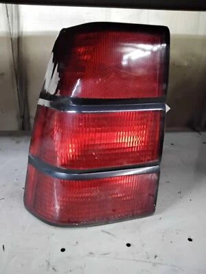 1988 1989 1990 1991 1992 PONTIAC LEMANS Tail Light Assembly Left - Image 1 of 2