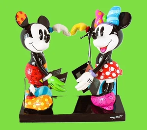 Figura Britto Disney Showcase 2016 Mickey y Minnie corazón grande con etiquetas originales - Imagen 1 de 17