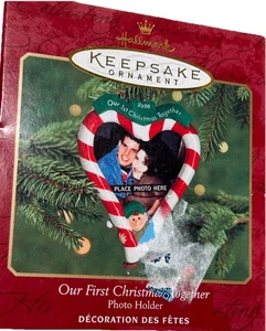 Y2K Hallmark Andenken 2000 "Unser erstes gemeinsames Weihnachten" Herz Foto Ornament - Bild 1 von 3