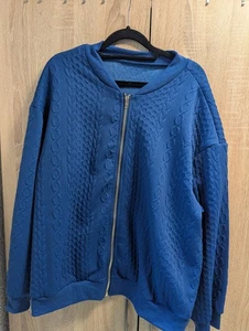 Shein Curve Blouson bomberjacke Zopfmuster Blau Gr Xxl - Bild 1 von 4