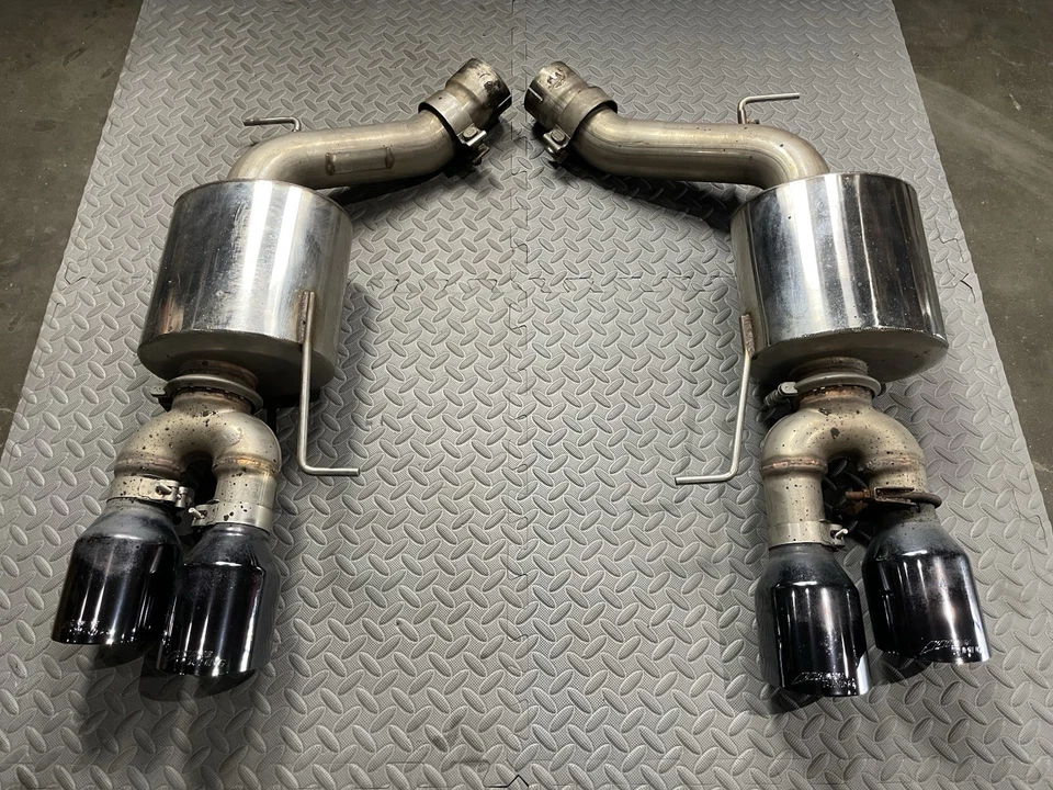 BMW F10 M5 AWE Tuning Touring Edition 13-16 escape eje trasero puntas negras usado Foto 1 de 4