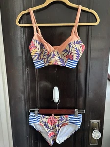 Seea Swimsuit, Size XS - Picture 1 of 4