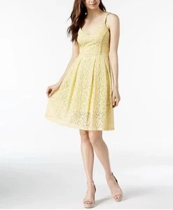 Guess Women’s Yellow Floral Lace V-Neck Fit & Flare Dress Size 0 New With Tags - Picture 1 of 7