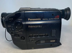 Panasonic PV-18 VHS C Palmcorder Camcorder Video FOR PARTS ONLY UNTESTED - Picture 1 of 16