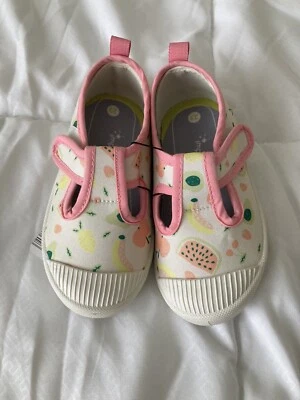Impodimpi Niño Fruta Tenis Zapatos Talla 6 Totalmente Nuevos Foto 1 de 4