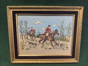 Tapiz arte enmarcado vintage de 16" x 13" escena de caza de zorro inglés a punta de aguja - Imagen 1 de 5