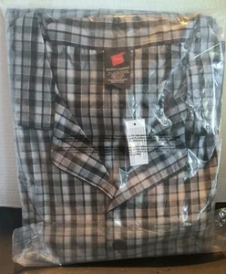 Hanes NWT Men's 2-Piece Long Sleeve & Pants Grey Plaid Pajama Set Size 4XL - Picture 1 of 5