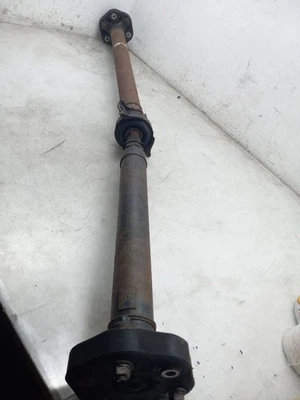 06-15 LEXUS IS350 3.5L RWD AT REAR DRIVE SHAFT  - Imagem 1 de 4