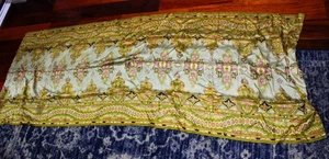 1900s ANTIQUE LARGE WOMANS SILK SCARF - Picture 1 of 5