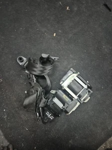 RANGE ROVER VOGUE L405 13-17 PASSENGER LEFT SIDE FRONT SEATBELT dpla611b09fd8pvj - Picture 1 of 6