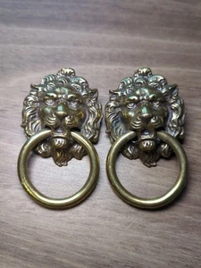 2 Vintage Messing Löwenkopf Schubladengriffe 2,5" Ring Hardware KBC 1985 verziert *lesen - Bild 1 von 7