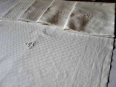 N01/ 5 Anciennes serviettes de table coton damassé brodées monogramme MB 62x70cm - Photo 1/4