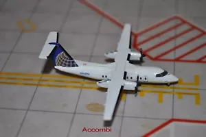 Gemini Jets 400 United Express Bombardier Dash-8-200 GJUAL1153 N365PH 824 1:400 - Picture 1 of 6