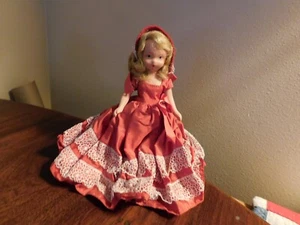 Nancy Ann Storybook Bambola Bisque 6" Gamba Fissa Vestito Rosso - Foto 1 di 9