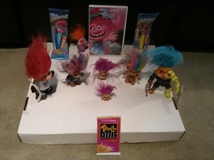 "88-"20 BUNDLE LOT TROLLS COLLECTIBLE's W/"92 PACK OF CARDS"16 DVD MOVIE"20-2PEZ - Picture 1 of 12
