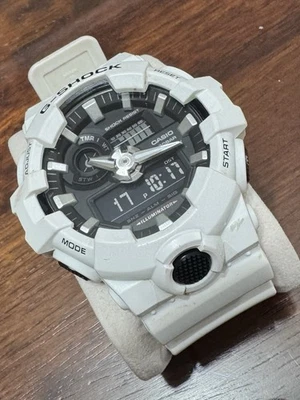 CASIO G-Shock Military Sports watch GA-700-7A. White - Image 1 of 4