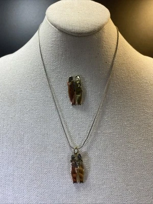 Colgante y prendedor multi metal Far Fetched Mima and Oly Sister Sisters Love Foto 1 de 4