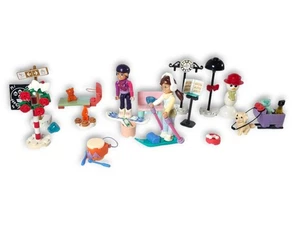 Pre-owned nearly complete 2017 American Girl Mega Construx Advent Calendar - Picture 1 of 6