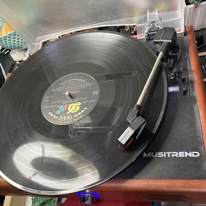 MUSITREND MT104A TURNTABLE PLAYER - Picture 1 of 5