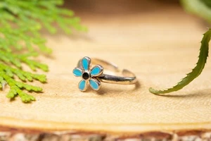 MWS Signed Size 4 adjustable Flower shaped cyan enamel 925 sterling silver Ring - Picture 1 of 3
