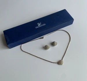 SET COLLANA E ORECCHINI CUORE SWAROVSKI OTTIME CONDIZIONI diamante regalo clip su carino carino - Foto 1 di 8