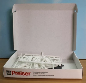 Preiser 63003,  Spur 1 / Maßstab 1:32, 9 Bahn- und Gleisbauarbeiter, unbemalt - Picture 1 of 6