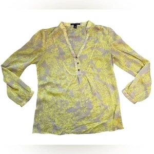 Banana Republic hellbraune und gelbe geblümte Paisley transparente Bluse mit V-Ausschnitt - Bild 1 von 8