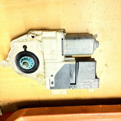 996385100 FRONT LEFT WINDOW MOTOR 626148 FOR CITROËN C5 2005 996385-100 - Image 1 of 4