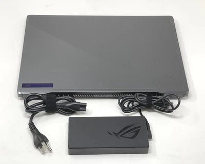 Asus ROG Zephyrus G15 GA503 AMD Ryzen 9 3.3GHz 512GB SSD 40GB WQHD Muy Bueno Foto 1 de 4
