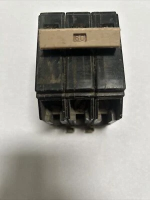 CORTADOR MARTILLO CH360 60 AMP 3 POLOS 120V/240 VOLTIOS DISYUNTOR PROBADO  Foto 1 de 4