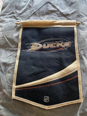 NHL Anaheim Ducks Pennant Banner Hockey Cover