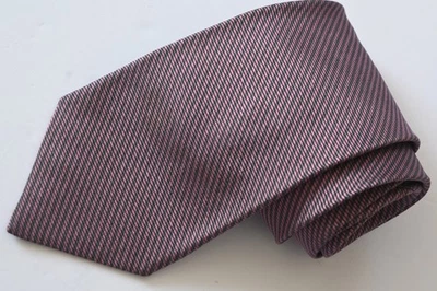 Corbata BROOKS BROTHERS MAKE ROSA SEDA CUELLO HOMBRE W: 4" POR L:60" Foto 1 de 4