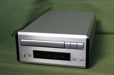 Yamaha CDX-E400  CD-Player Pianocraft   ***  1 Jahr GW - Bild 1 von 4