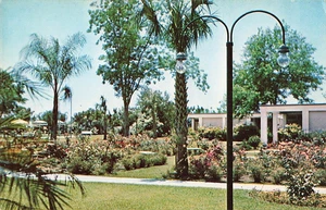 Postcard Pascagoula, Mississippi: Longfellow House Gardens, Gulf Coast | Vintage - Picture 1 of 2
