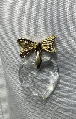 复古 20 世纪 80 年代雅芳心形胸针/胸针 — 第 1/3 张图片