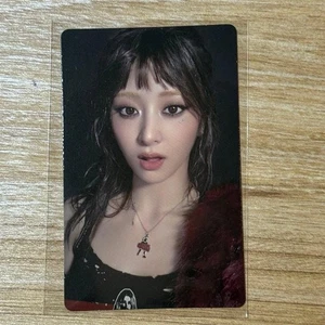 YUNJIN LE SSERAFIM SPAGHETTI Weverse open studio Seoul offizielle Fotokarte - Bild 1 von 24