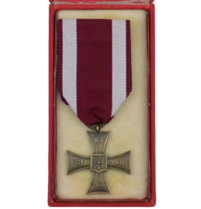 1074 WW2 POLISH CROSS OF VALOR 1944 SMALL TYPE KNEDLER POLAND REPLICA - Picture 1 of 6