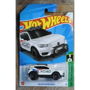 Hot Wheels 2024 Case E Volvo XC40 Recharge White - Int. Card - Picture 1 of 2