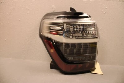 2014 2015 2016 2017 2018 2019 2020 TOYOTA 4RUNNER LEFT SIDE TAIL LIGHT - Image 1 of 4