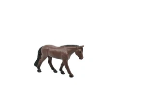 Horse Toy, Realistic Brown Quarter Plastic Farm Model Gift 2 1/2" F7018 B97 - Picture 1 of 10