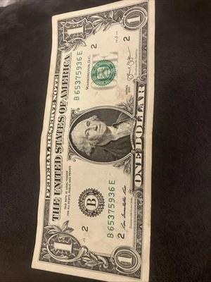 $1 dollar bill With a bold number 3. 2013 FRN. B65375936E. Circulated - Image 1 of 4