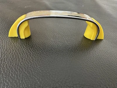 Manija de gabinete de cajón a rayas amarillas cromadas de colección Amerock Art Deco MCM Foto 1 de 4