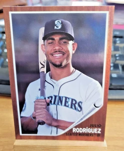 2025 Topps Heritage 25th Anniversary Julio Rodriguez H25-11 Insert - Picture 1 of 2
