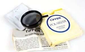 46MM POLARIZER FILTER IN CASE - Picture 1 of 1