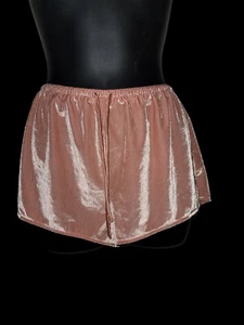 Neu Victoria's Secret Damen Samt Pyjama Shorts Gr. (XS). Rosa - Bild 1 von 6