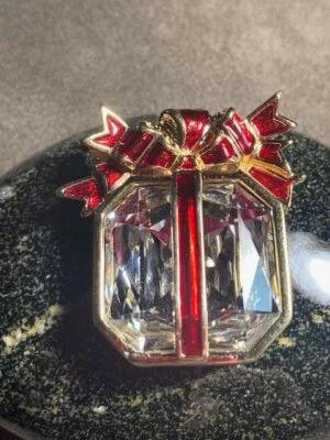 Swarovski Brooch - Beautiful Faceted Crystal with Red Enamel Ribbon Wrapped Gift - Image 1 of 4