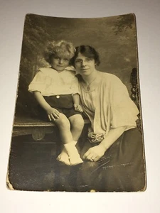 Vintage Postcard RPPC B&W Mother And Daughter - Picture 1 of 5
