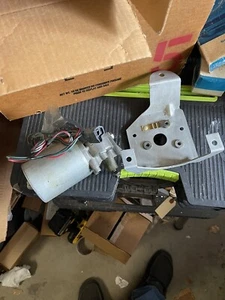 NOS OEM Ford 1964 1969 Large Truck Wiper Motor 1965 1966 1967 1968 C550 C950 - Bild 1 von 5