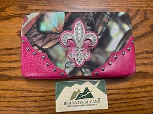 Brandneu mit Etikett Natural Camo Geldbörse mit Scheckbuch rosafarben mit Glitzer-Design - Bild 1 von 5